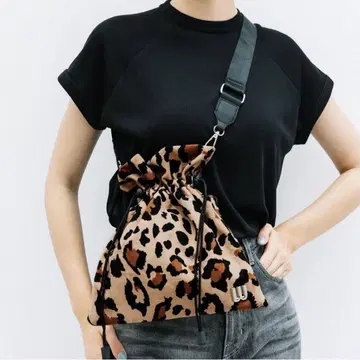 wcj 애니멀 무늬 드로우 스트링 백