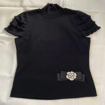 엠즈 그레이시 프릴 소매 비쥬 포함 블랙 니트 40 미사용품