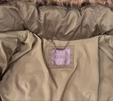 [ 새상품급 ] GUESS 롱 다운 코트