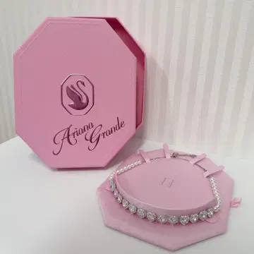 스와로브스키 아리아나 그랑데 콜라보 초커 하트 펄