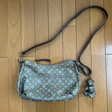 러셋 숄더백 베어 포함