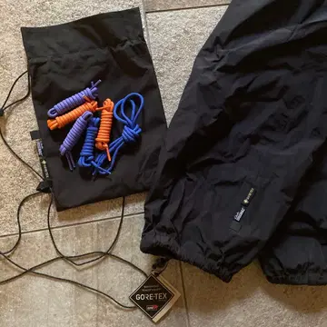 부속품만! 끈 3색 게이터 백 CLARKS x DAIVA PIER39