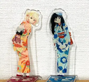 [ 리코리스 코일 ] 아크릴 스탠드 (겨울 일러스트) 2종 세트