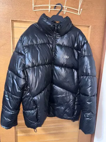 GAP 블랙 다운 자켓