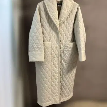 TENA 아이보리 퀼팅 자켓