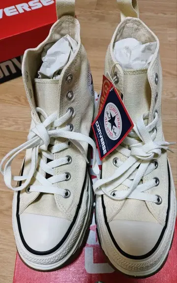 컨버스 하이컷 스니커즈 새상품