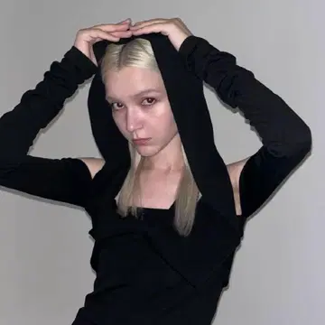 kiss the club cross hoodie tops