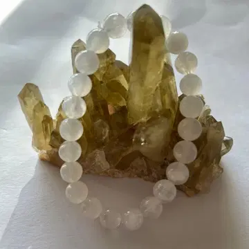 섬세한 빛을 즐기는 블루문스톤