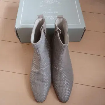 COBBLER 그레이 뜨개질 가죽 숏부츠