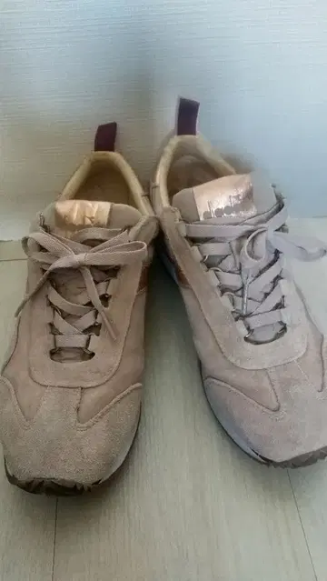 diadora 스니커즈 베이지 25.5