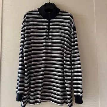 Local 스트라이프 하프 지퍼 긴팔 티셔츠