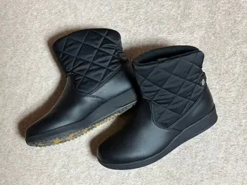 블랙 퀼팅 스노우 부츠