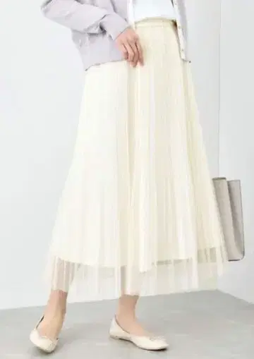 [ 새상품급 ] 로페피크닉 튤 롱 플리츠 스커트