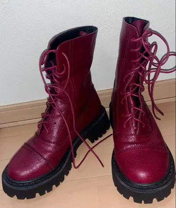 버건디 부츠