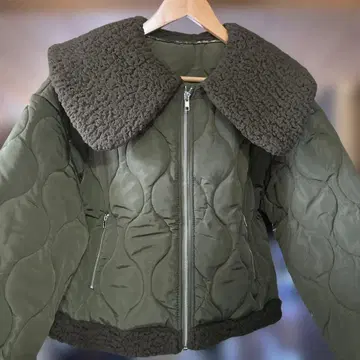 세일러 카라 보아 퀼팅 자켓