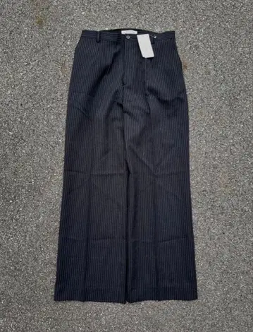 스트라이프 배기 슬랙스