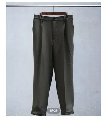 MB 스탠다드 테이퍼드 슬랙스 다크 카키 L