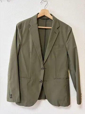 올리브 캐주얼 수트 세트