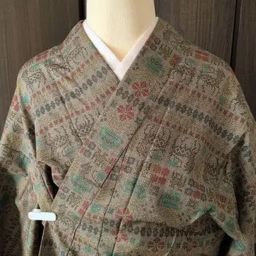 기모노 오시마 명주 베이지 크리스마스 컬러풀 바치카라