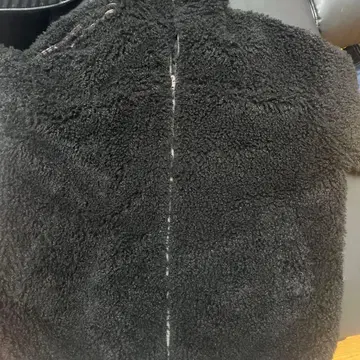 NICE CLAUP 블랙 플리스 자켓