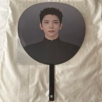 SEVENTEEN NEW_ JOSHUA 세븐틴 조슈아 부채