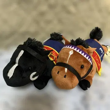 서러브레드 컬렉션 릴 패스 케이스 포함 봉제 인형 [라운드 원 한정판]