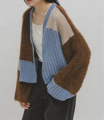 KBF 패치워크 니트 가디건 블루