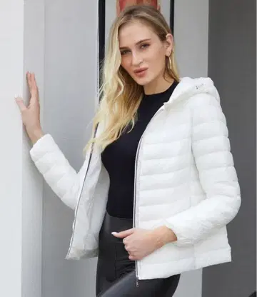 화이트 후드 부착 다운 자켓 쉬인 포켓 화이트 새상품 ZIAI