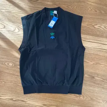 아디다스 슬리브리스 블랙 베스트