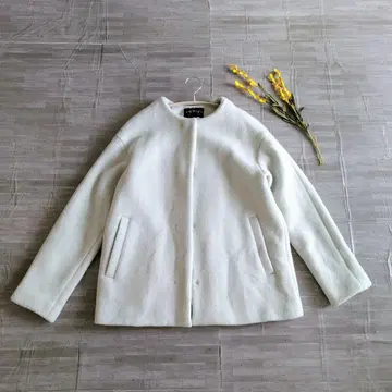 인디비 INDIVI 울 리버 숏코트