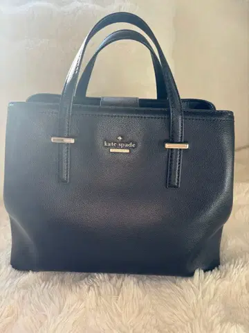 케이트 스페이드 블랙 가죽 핸드백