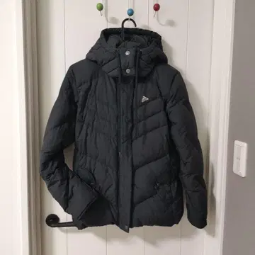adidas 블랙 다운 자켓 후드 부착