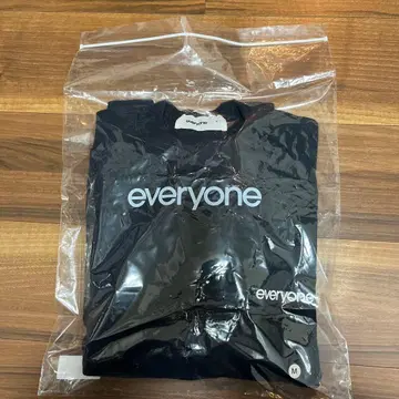 Everyone 오리지널 로고 크루넥 M 사이즈