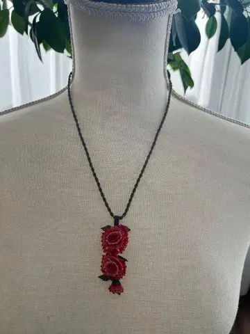 터키 이네 오야 꽃 모티브 목걸이