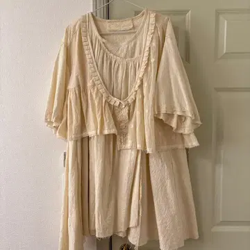 하루카키미에 프릴 레이스 원피스 자수