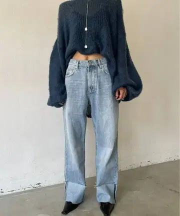 AIC. 빈티지 워시 와이드 핏 데님 팬츠