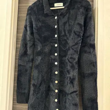 ACLENT 아클렌트 프론트 버튼 샤기 니트 미니 드레스