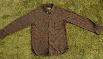 그레이와 오렌지 체크 무늬 플란넬 셔츠