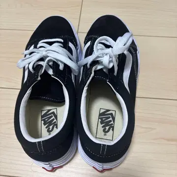 Vans 블랙/화이트 스니커즈