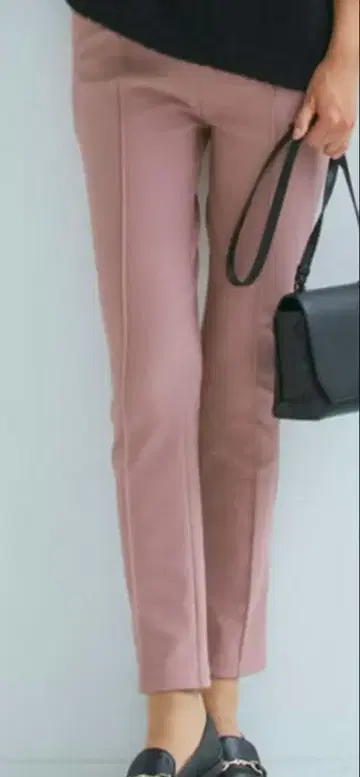 새상품급 두클라쎄 프레셔스 웜 슬림 69cm 더스티 핑크 L사이즈