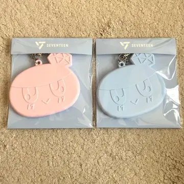 seventeen 모자 꽁지 캔뱃지 홀더 핑크 블루