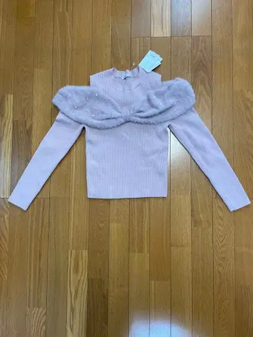 윌셀렉션 리본 오프숄더 니트 풀오버