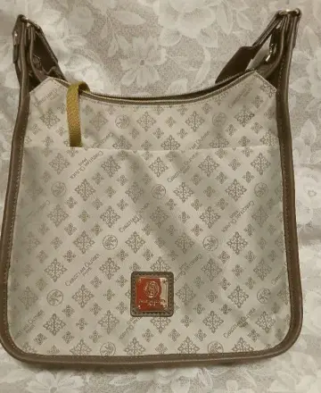 미사용품 크리스찬 올리비에 숄더백 베이지