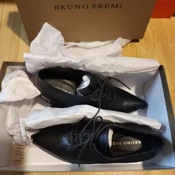 BRUNO PREMI 블랙 가죽 하이힐 새상품