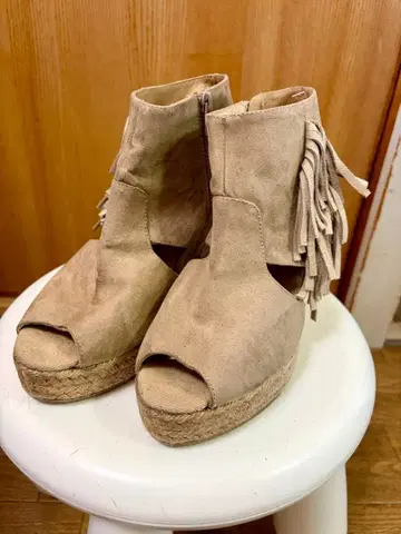 jeffreycampbell 제프리 캠벨 프린지 오픈토 샌들