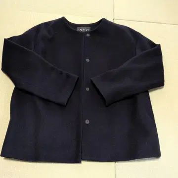 INDIVI 네이비 버튼 울 코트