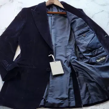 택 포함 새상품급 톰포드 테일러드 자켓 벨로아 올 패턴 퍼플