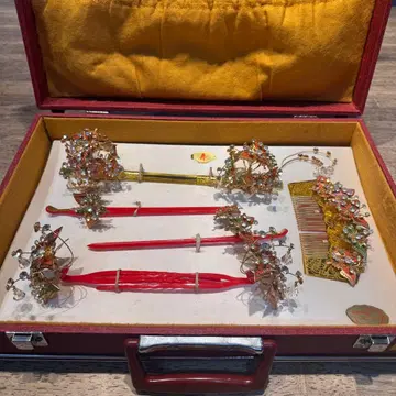 화려한 나비와 꽃의 신부 헤어콤 세트