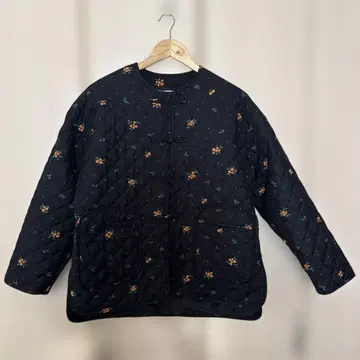 LOWRYS FARM 시어 퀼팅 블루종