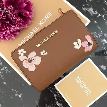 새상품 MICHAEL KORS 마이클코어스 지갑 접이식 지갑 브라운